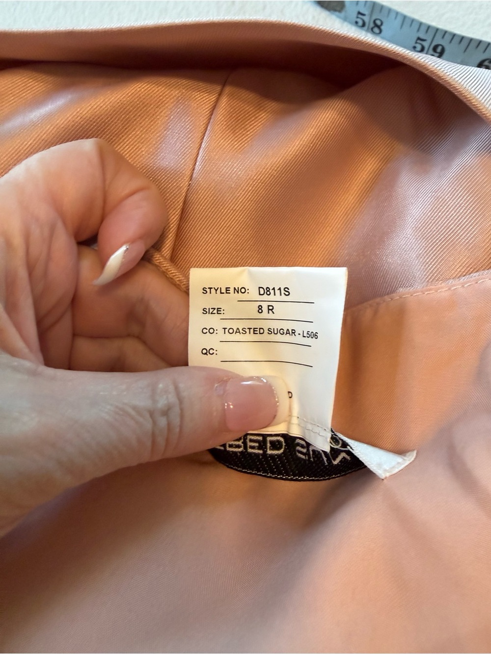 Gorgeous New Alfred Sung Off Shoulder Satin Twill Gown - Picture 7 of 8